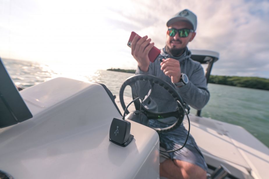 Scanstrut Flip Pro Fast Charge Dual USB Socket