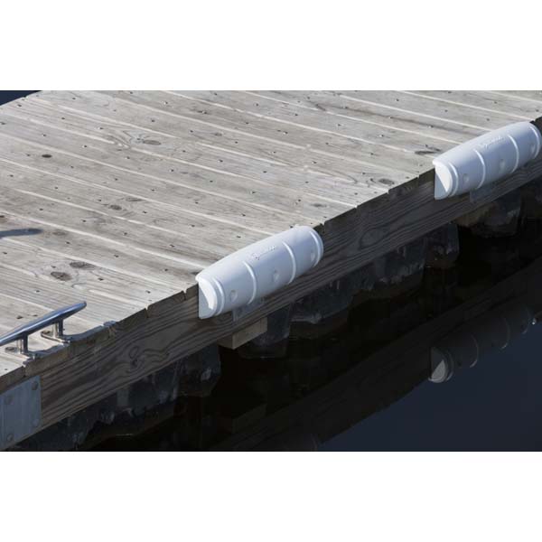 Attwood Straight Dock Fender 18"