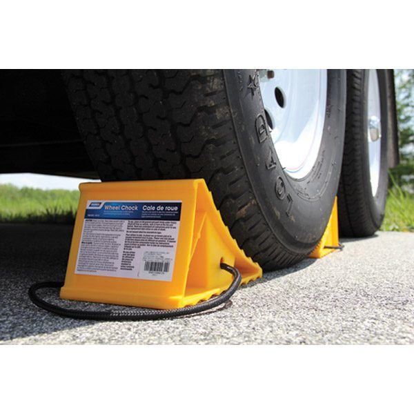 Camco Wheel Chock W/Rope