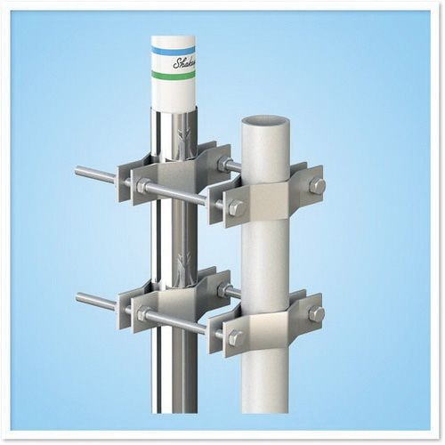 SHAKESPEARE Mast clamp for 476 antenna | 483