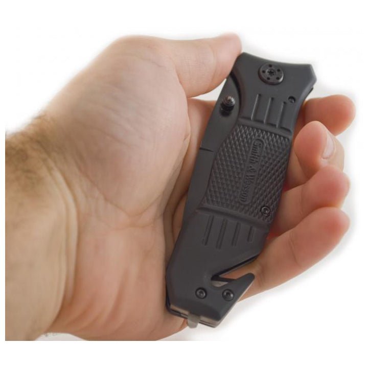 Smith & Wesson 3.3" Folding Pocket Knife & Rescue Tool - Clinch River Fishing USA